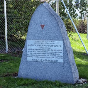 Gedenkstein Lager Schwechat