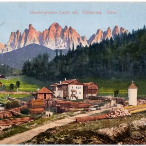 Villnößtal mit Geislerspitzen