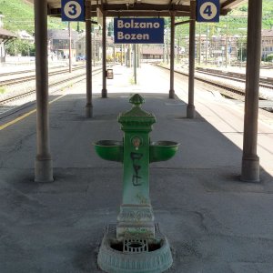 Bahnhof Bozen - Impressionen