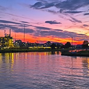Linz, Ölhafen