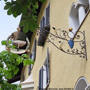 Klausen, Ausleger Ente, Hotel Post