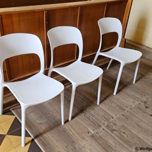 Monobloc in der Kirche