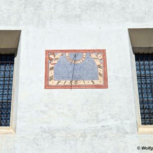 Sonnenuhr St. Peter, Lana