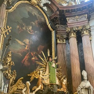 Ulrichskirche Wien, Gnadenbild mit Hauptaltar