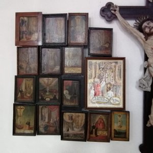 Votivbilder in der Wallfahrtskirche St.Peter und Paul in Tann