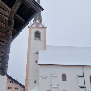 Sonnenuhr an der Kirche in St. Martin bei Lofer