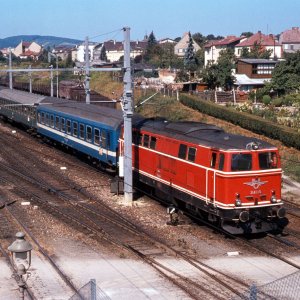 Verbindungsbahn bei Hetzendorf mit Zug nach Budapest im Jahr 1971