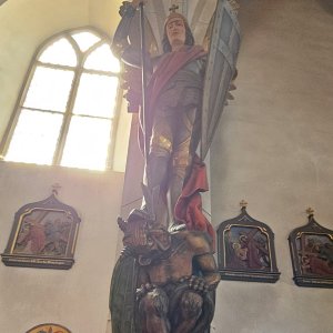 Pfarr- und Wallfahrtskirche Mariä Geburt Tschengls - Hl. Michael