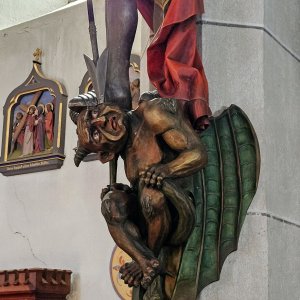 Pfarr- und Wallfahrtskirche Mariä Geburt Tschengls - Hl. Michael