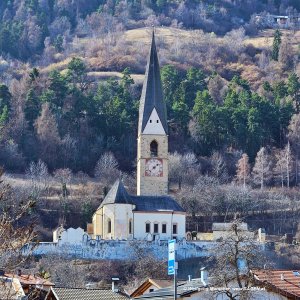 alte Pfarrkiche und Wallfahrtskirche St. Georg Prad-Agums