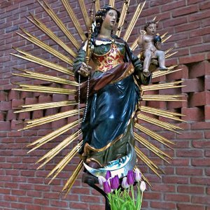 Die Mondsichelmadonna in der Kirche St. Valerius in Trier Stadtteil Weismark