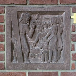 Station 8 Jesus begegnet den weinenden Frauen. In der Kirche St.Valerius in Tier Weismark