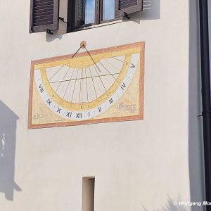 Sonnenuhr Lana
