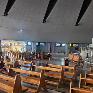 Syrakus, Santuario della Madonna delle Lacrime - Seitenkapelle