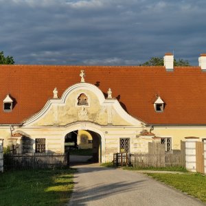 Portal zu einem Bauernhof beim Stift Herzogenburg