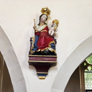Statue Muttergottes mit Kind, Wallfahrtskirche St. Leonhard, Pucking