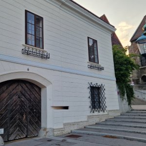 Spion in Perchtoldsdorf