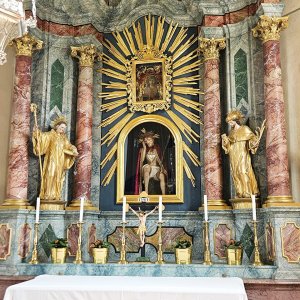 Hauptaltar Wallfahrtskirche Mariä Opferung auf der Mörre, St. Leonhard in Passeier