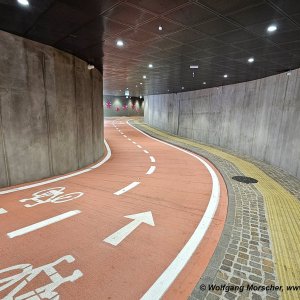 Rovereto Unterführung und Radweg