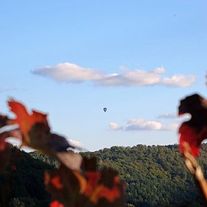 Heißluftballon im Herbst