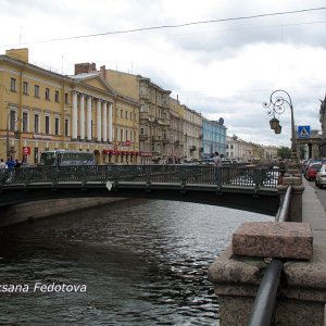 Brücke am Gribojedow-Kanal