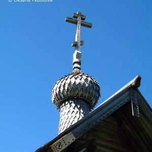 Kreuz der Erzengel-Michael-Kirche