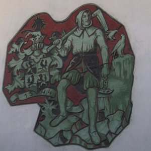 Hausverzierung, Wappen und Bergmann, Schwaz
