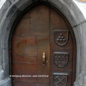 Rathaus Schwaz, Eingangstür