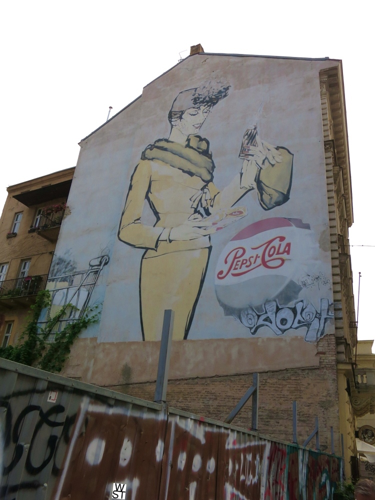 18 Pepsi-Cola Reklame in der Altstadt
