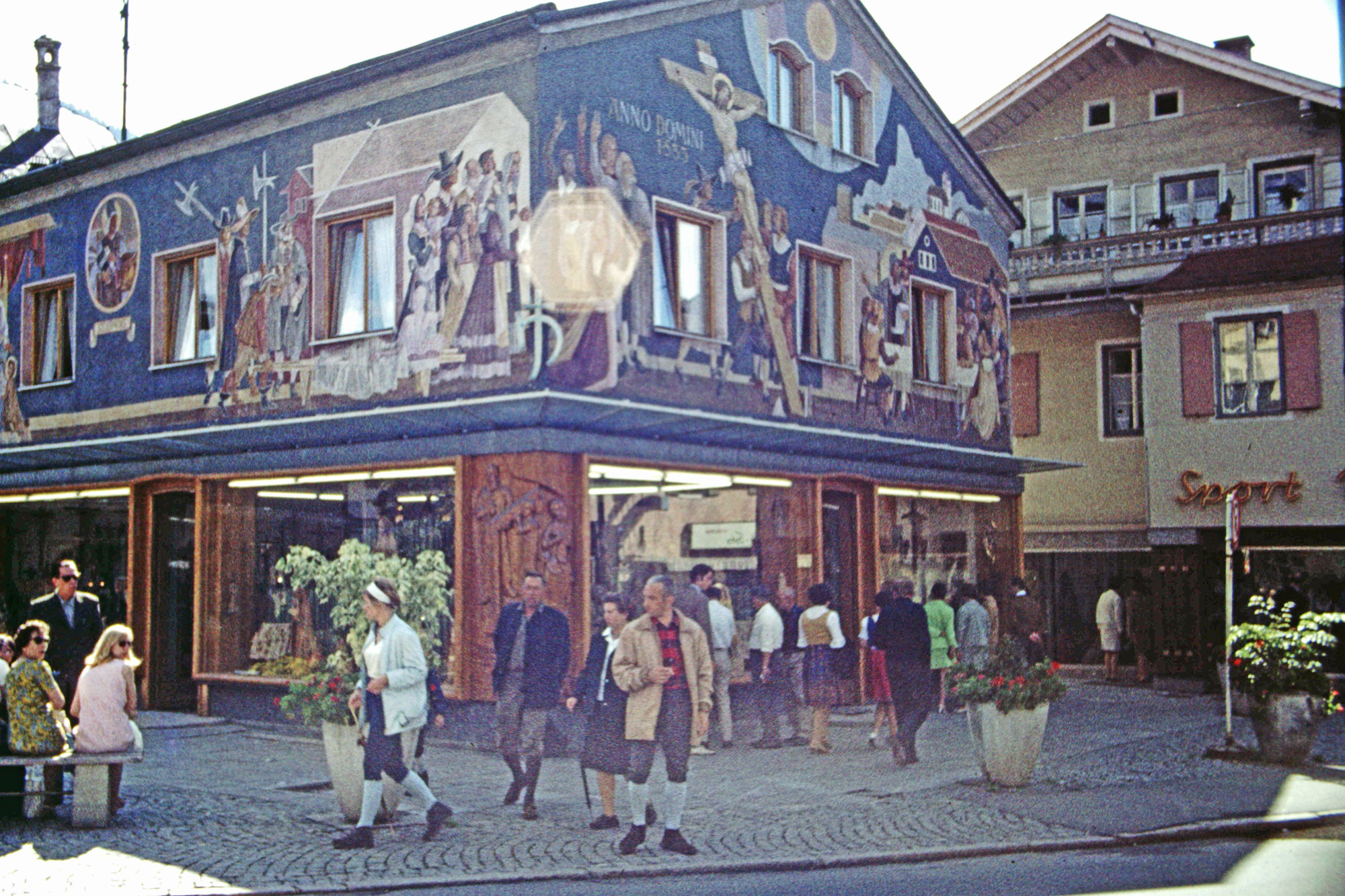 1968-Oberammergau, Holzbildhauer-01261.jpg