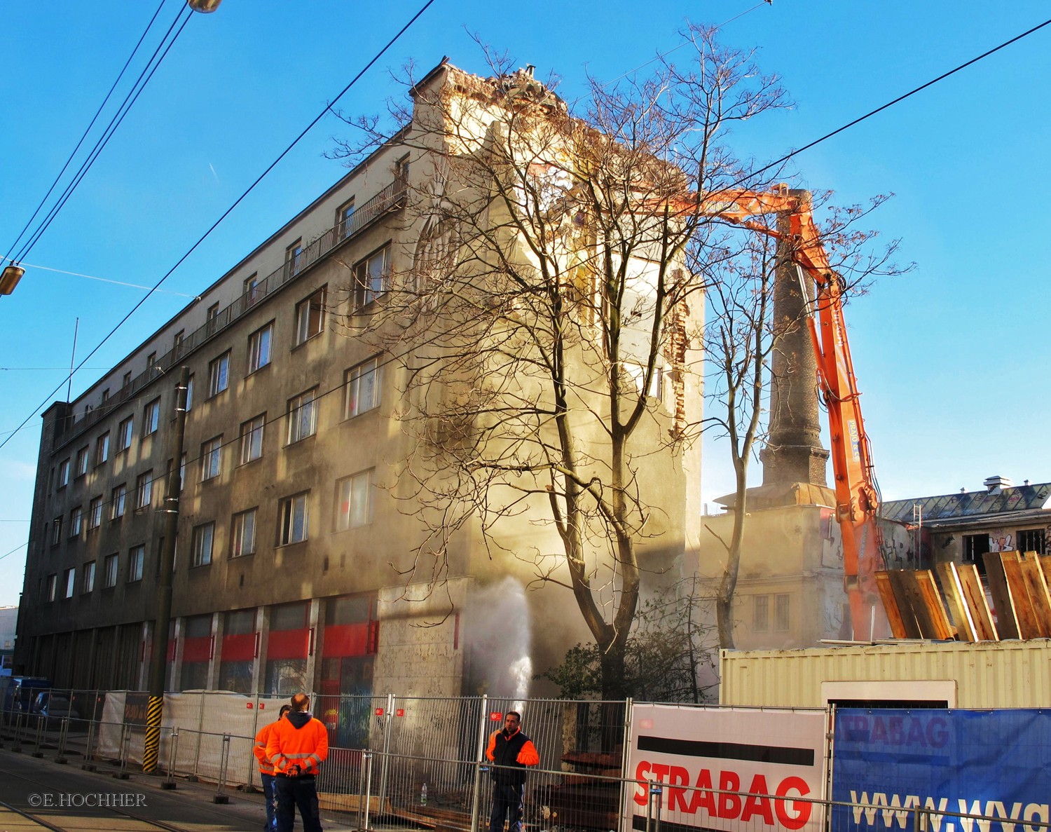 Abriss eines Industriedenkmals, GEBE-Fabrik in Wien-Penzing