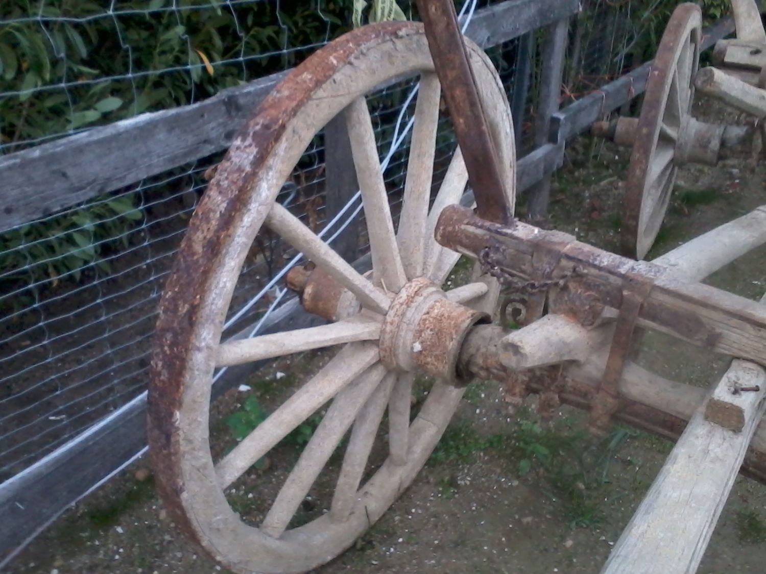 Ausgedienter Fuhrwagen in Lutzmannsburg