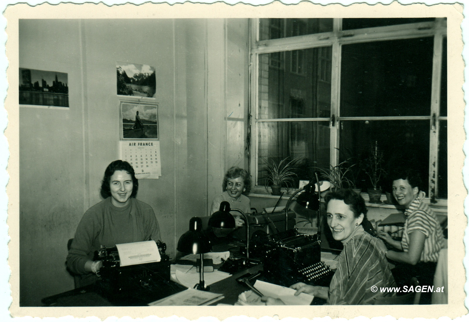 Büroarbeit um 1950
