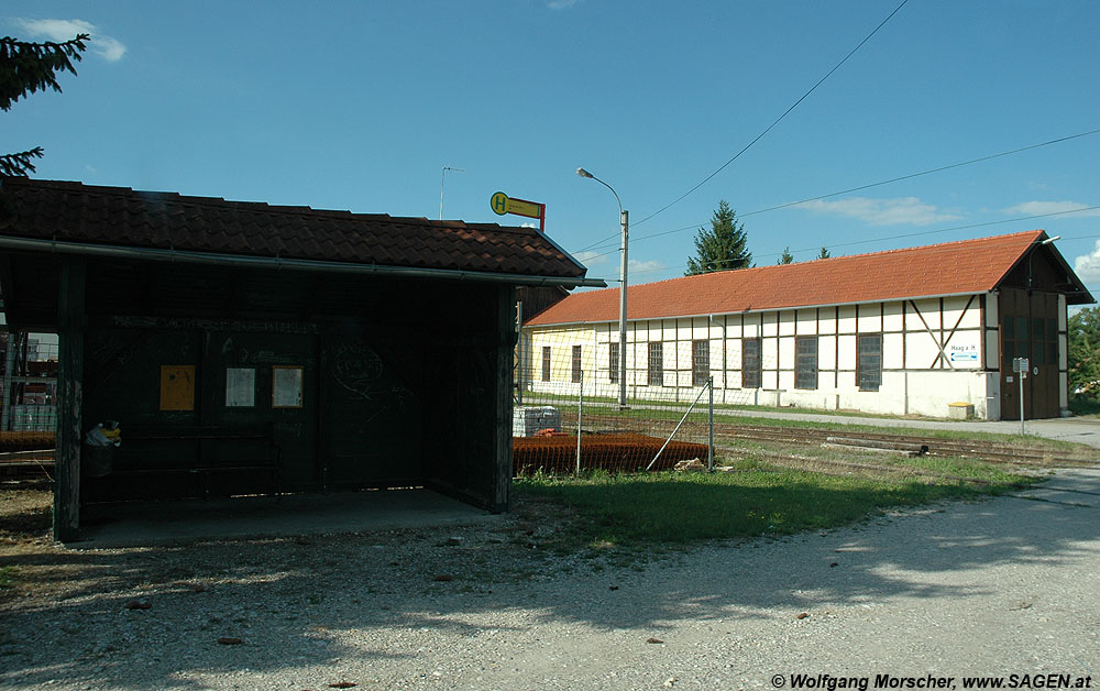 Bahnhof Haag am Hausruck - Bushaltestelle