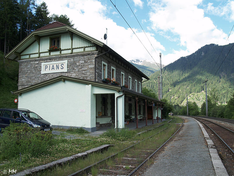 Bahnhof Pians
