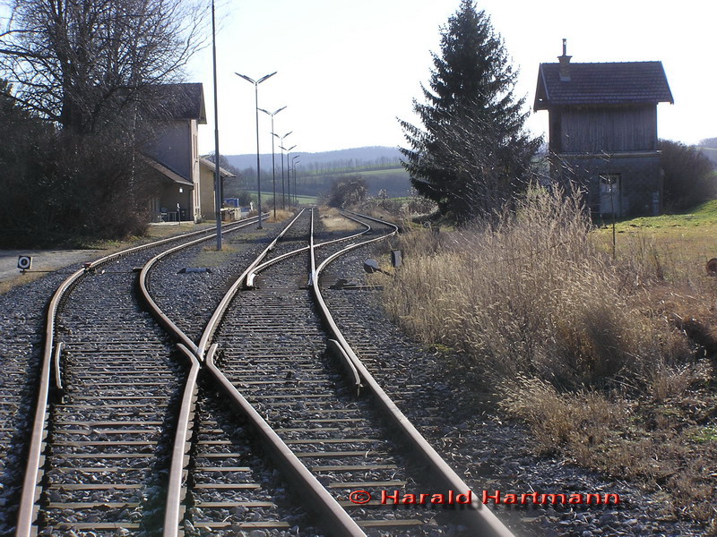 Bahnhofs-Einfahrt