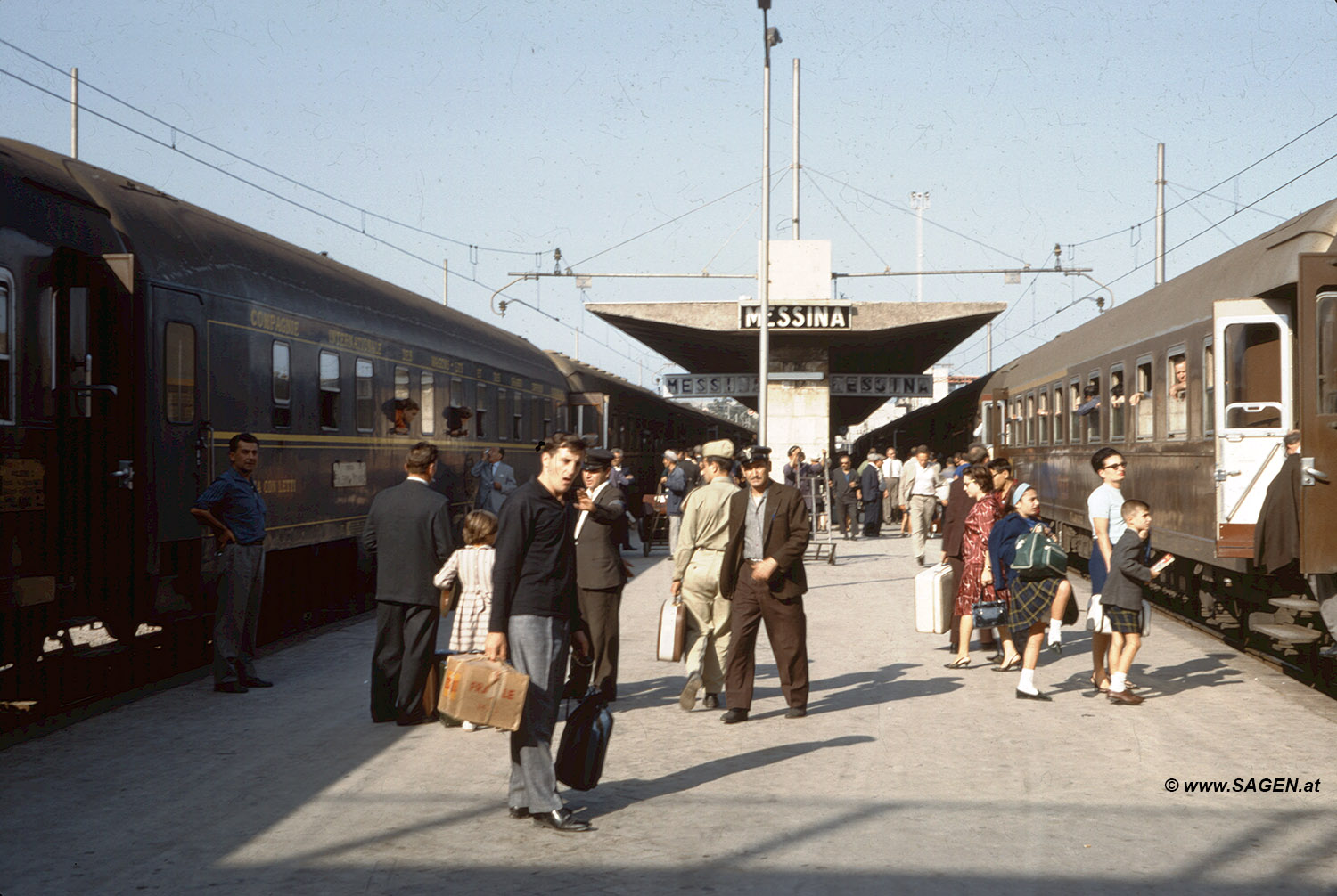 Bahnhofszene Messina 1964