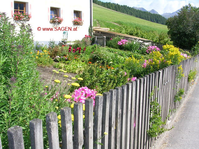 Bauerngarten Navis, Tirol