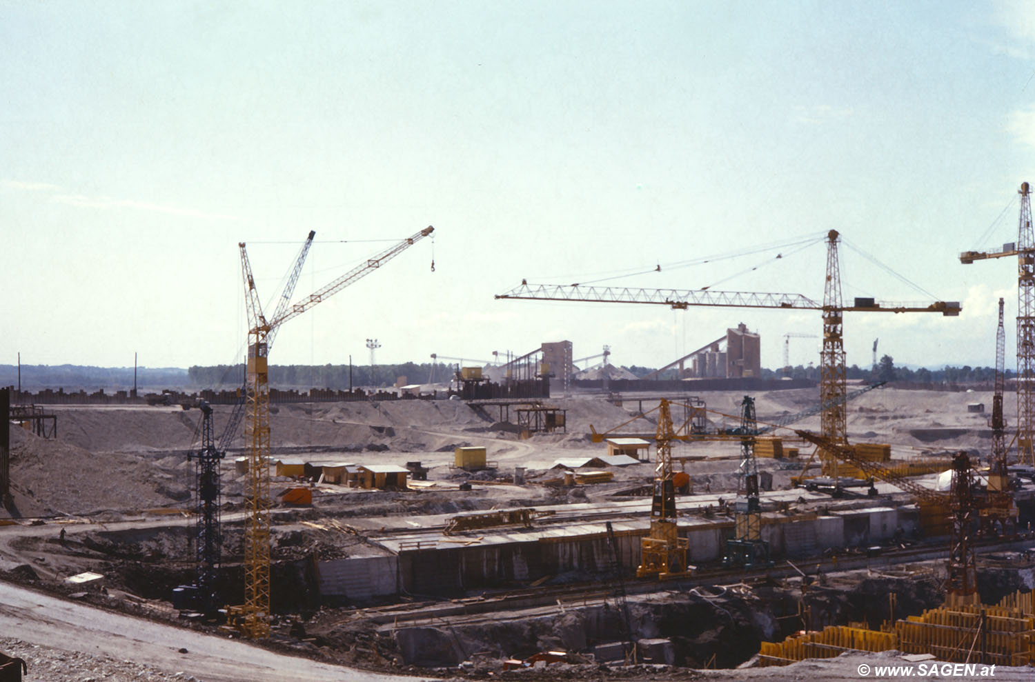 Baustelle Kraftwerk Wallsee-Mitterkirchen