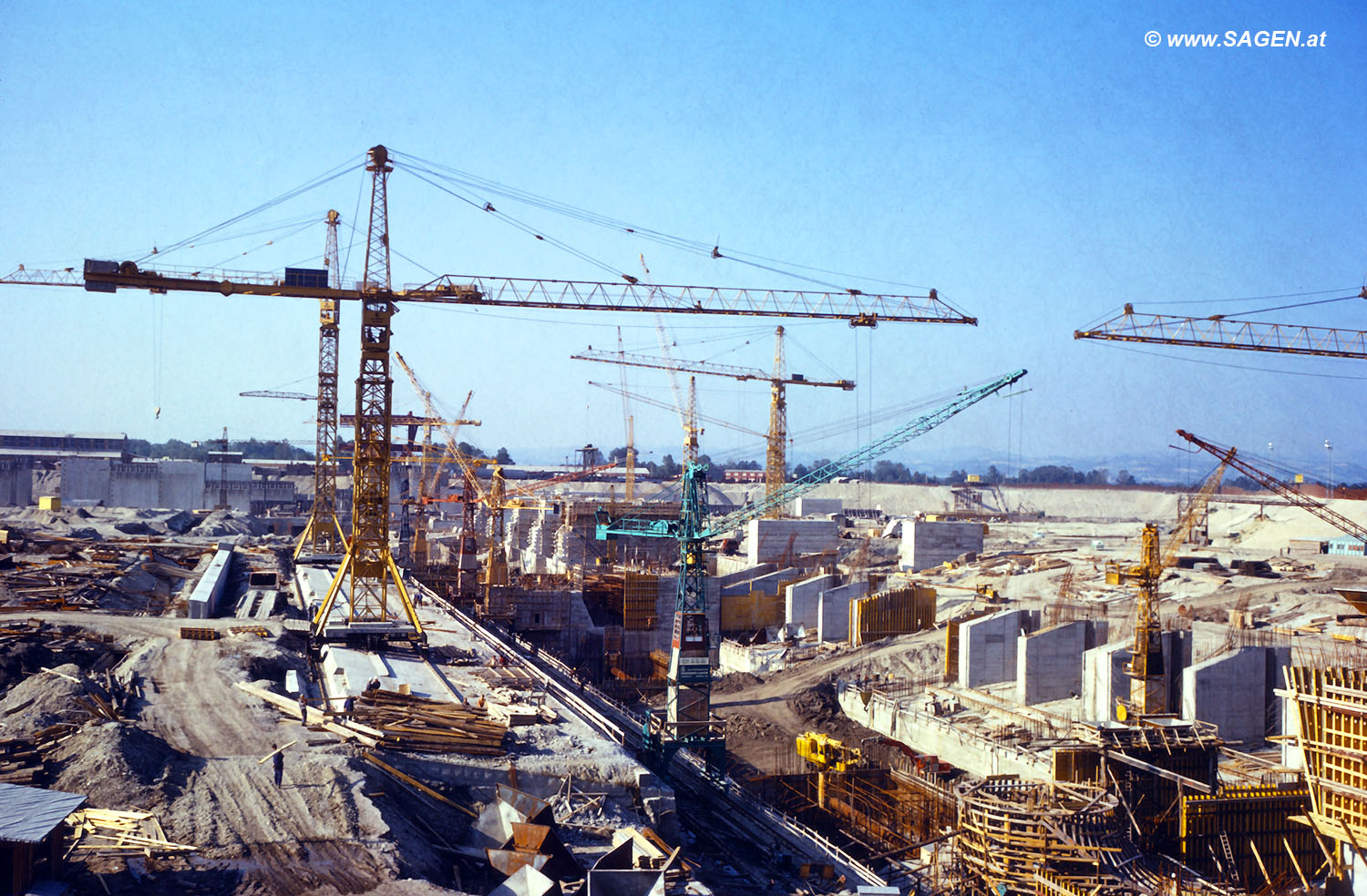 Baustelle Kraftwerk Wallsee-Mitterkirchen