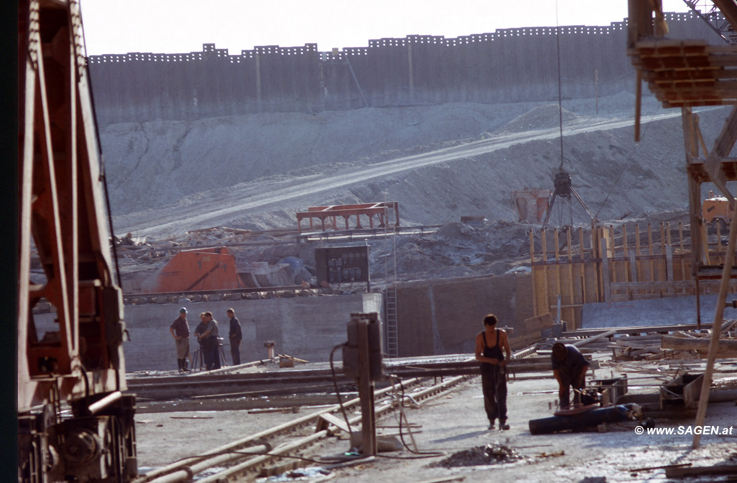 Baustelle Kraftwerk Wallsee-Mitterkirchen