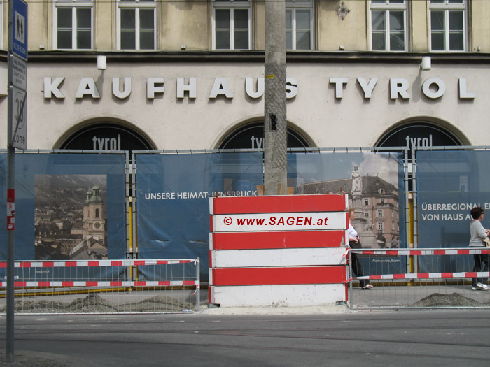 Bauzaun Kaufhaus Tyrol