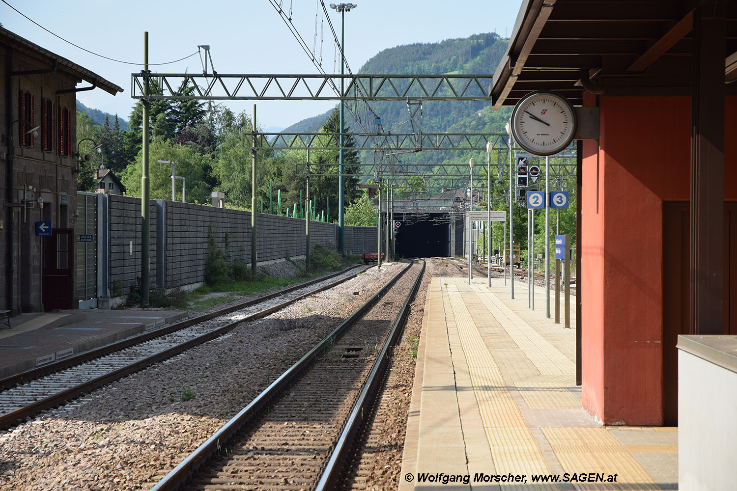 Blick auf Portal der Tunnelstrecke, Brennerbahn