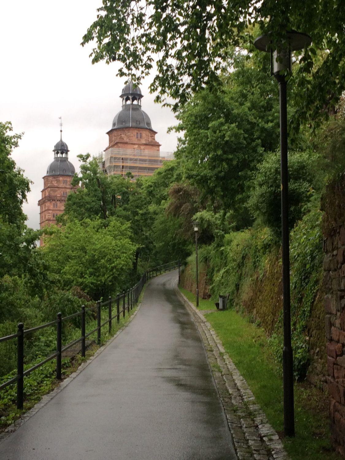 Blick auf Schloss Johannisburg