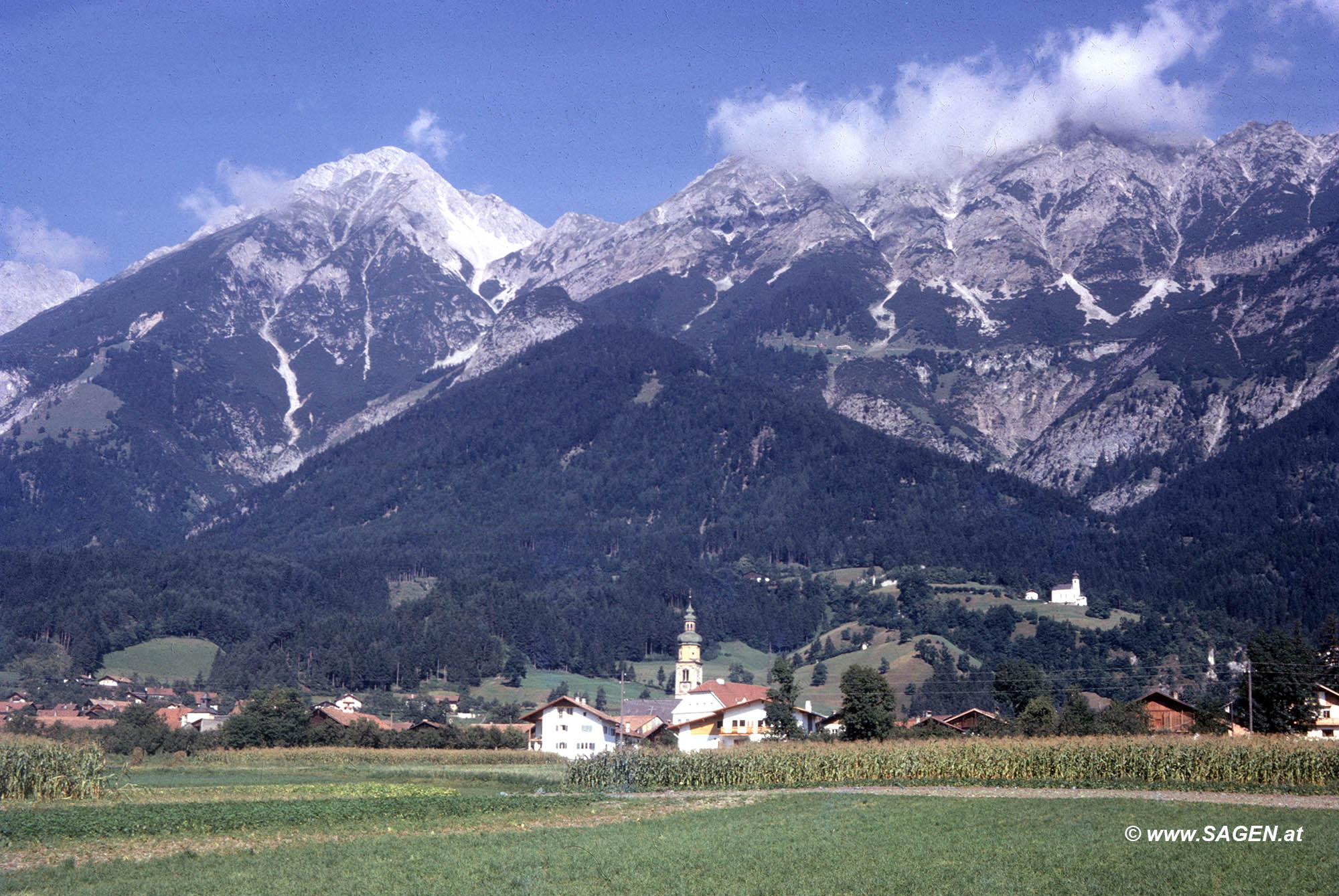 Blick nach Thaur Tirol um 1980