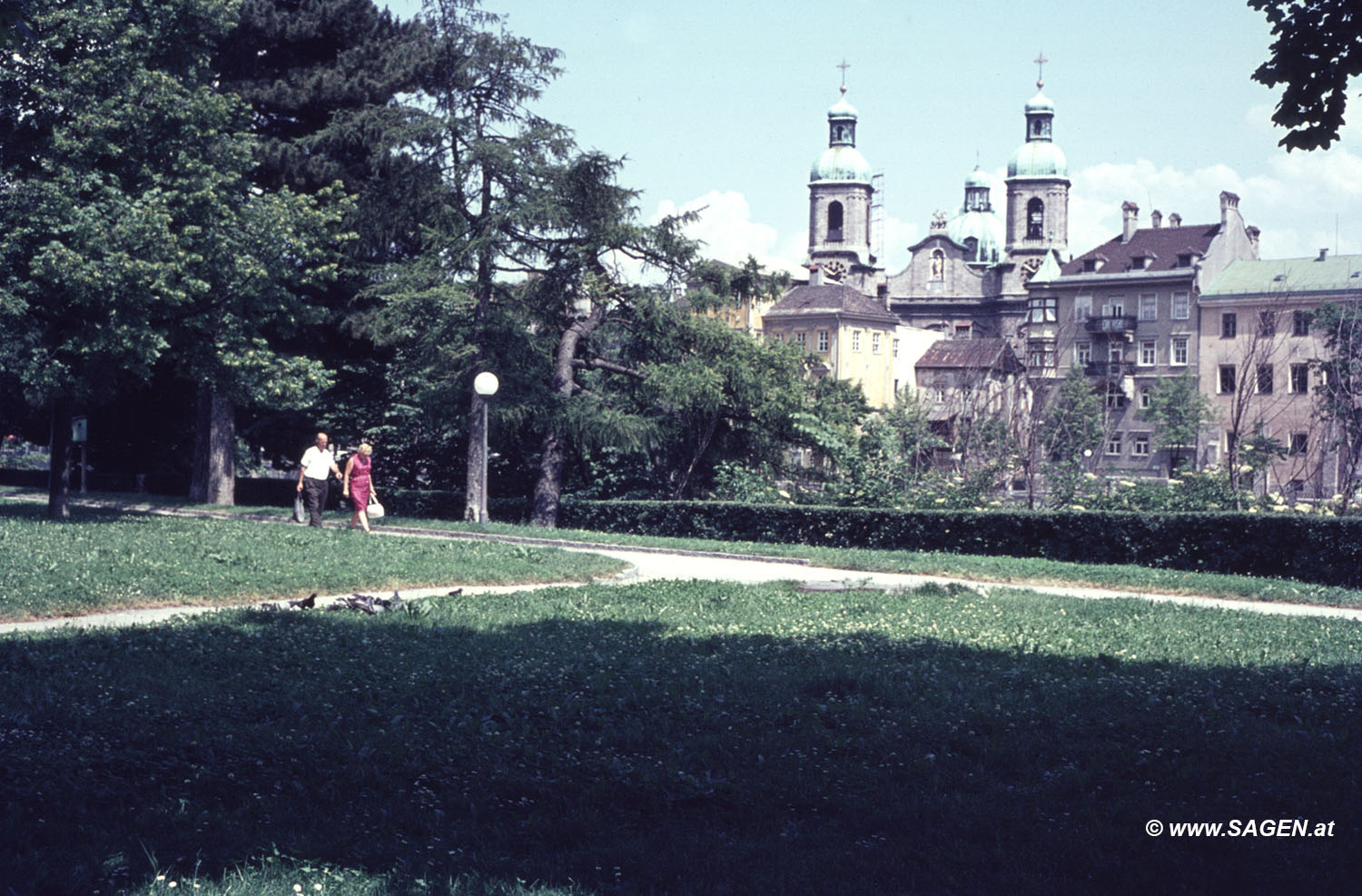 Blick vom Waltherpark auf den Innsbrucker Dom