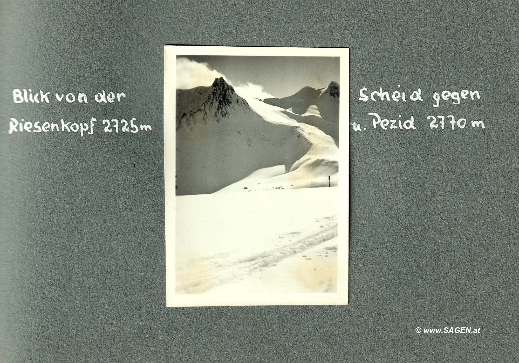 Blick von der Scheid gegen Riesenkopf 2725 m und Pezid 2770 m (Schi-Urlaub 1936 in Serfaus, Tirol)