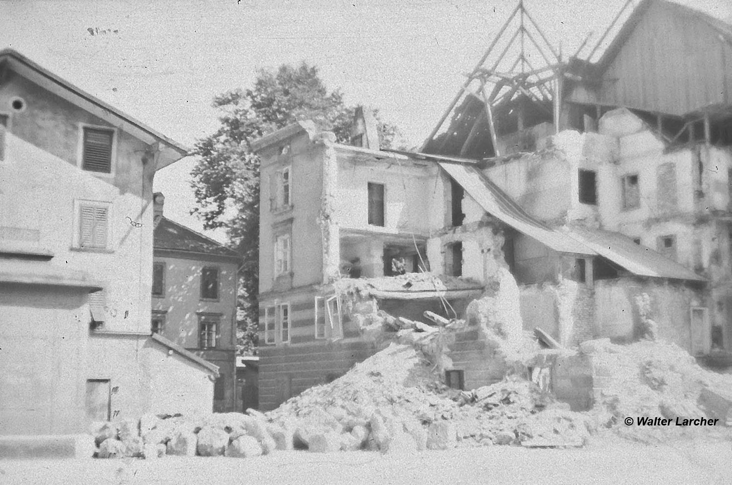 Bombentreffer Innsbruck, St. Nikolaus (evt. 13. Juni 1944)