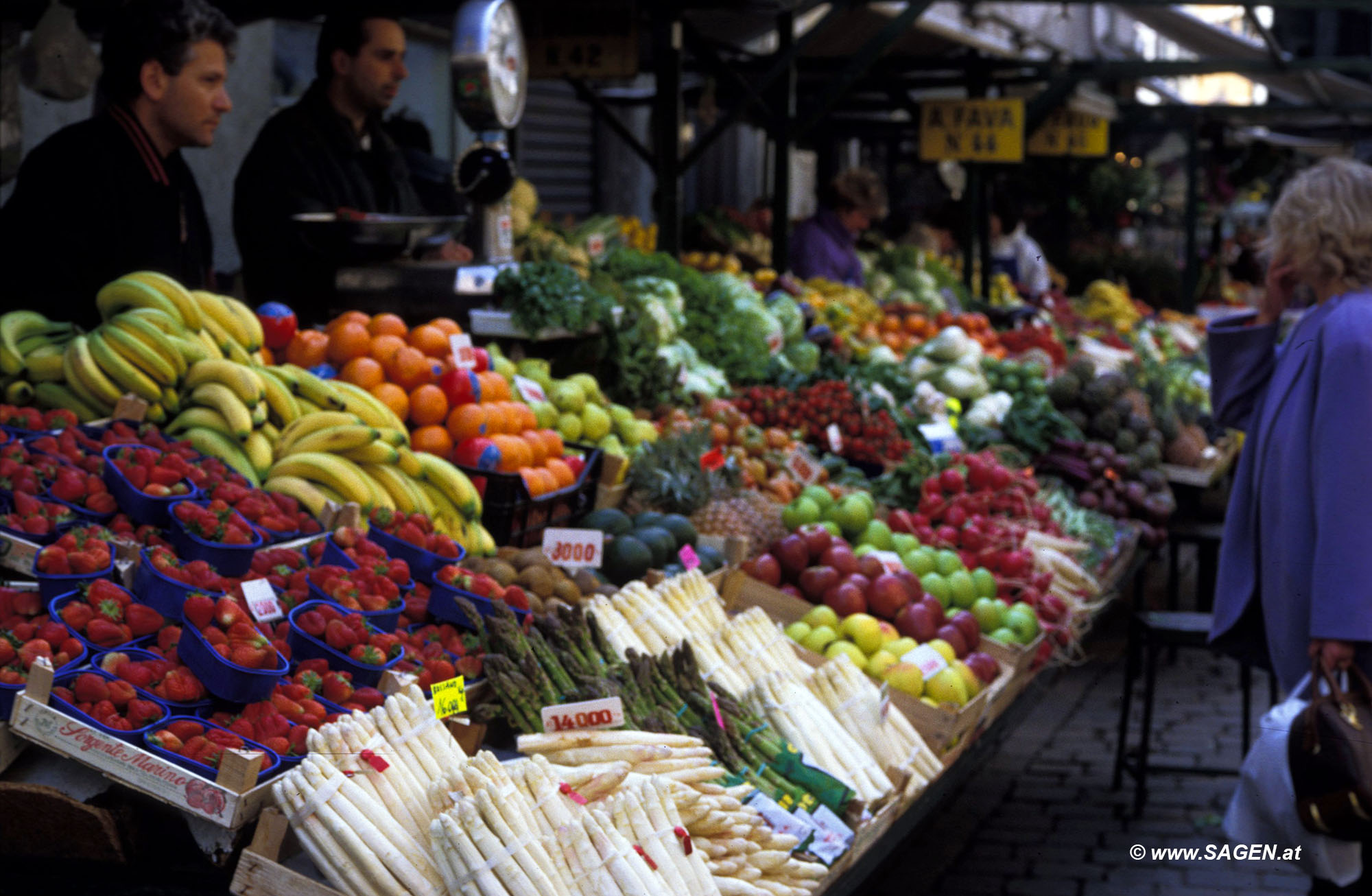 Bozen Obstmarkt 1970er Jahre