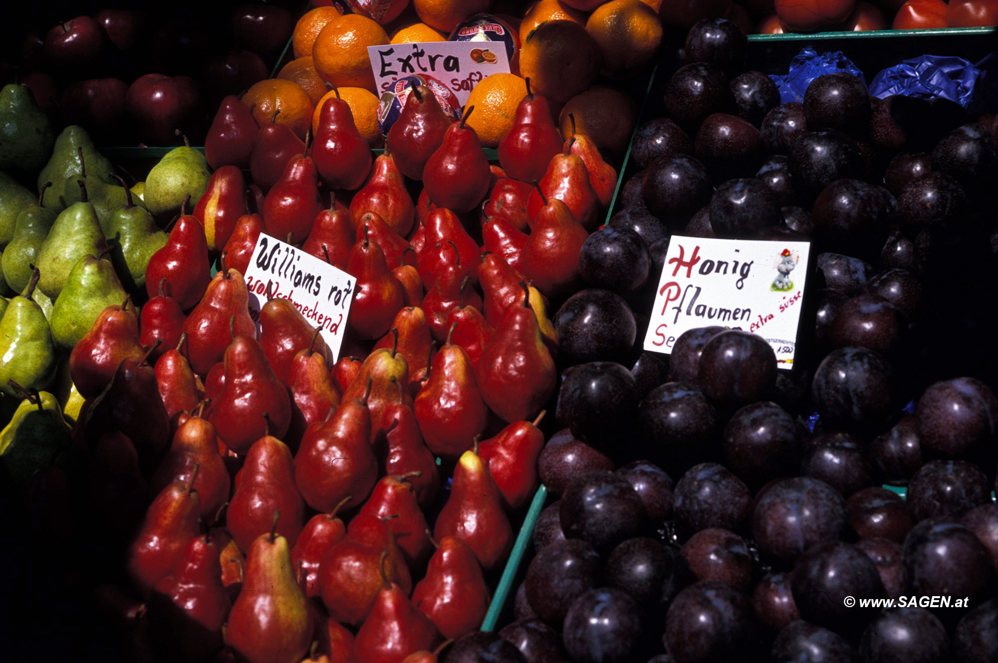 Bozen Obstmarkt 1970er Jahre